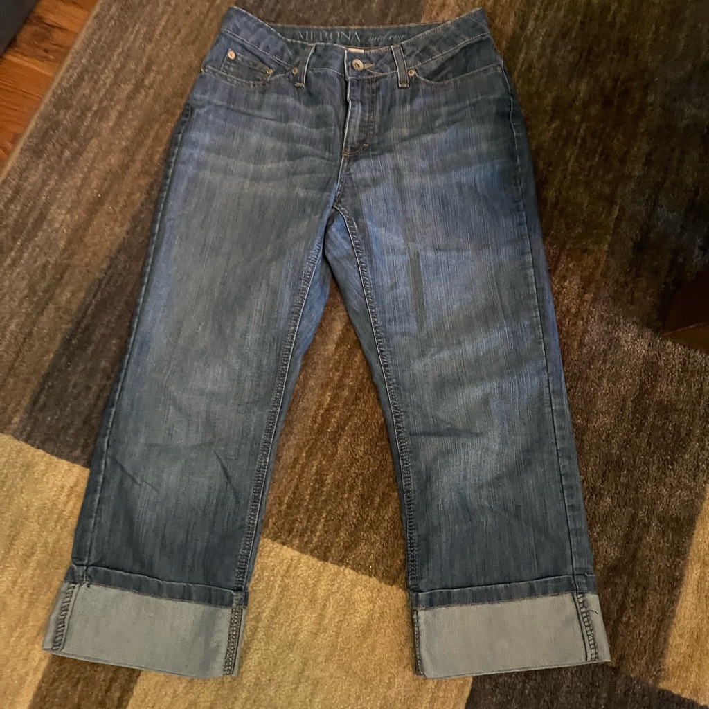 Capri Cuffed Jeans